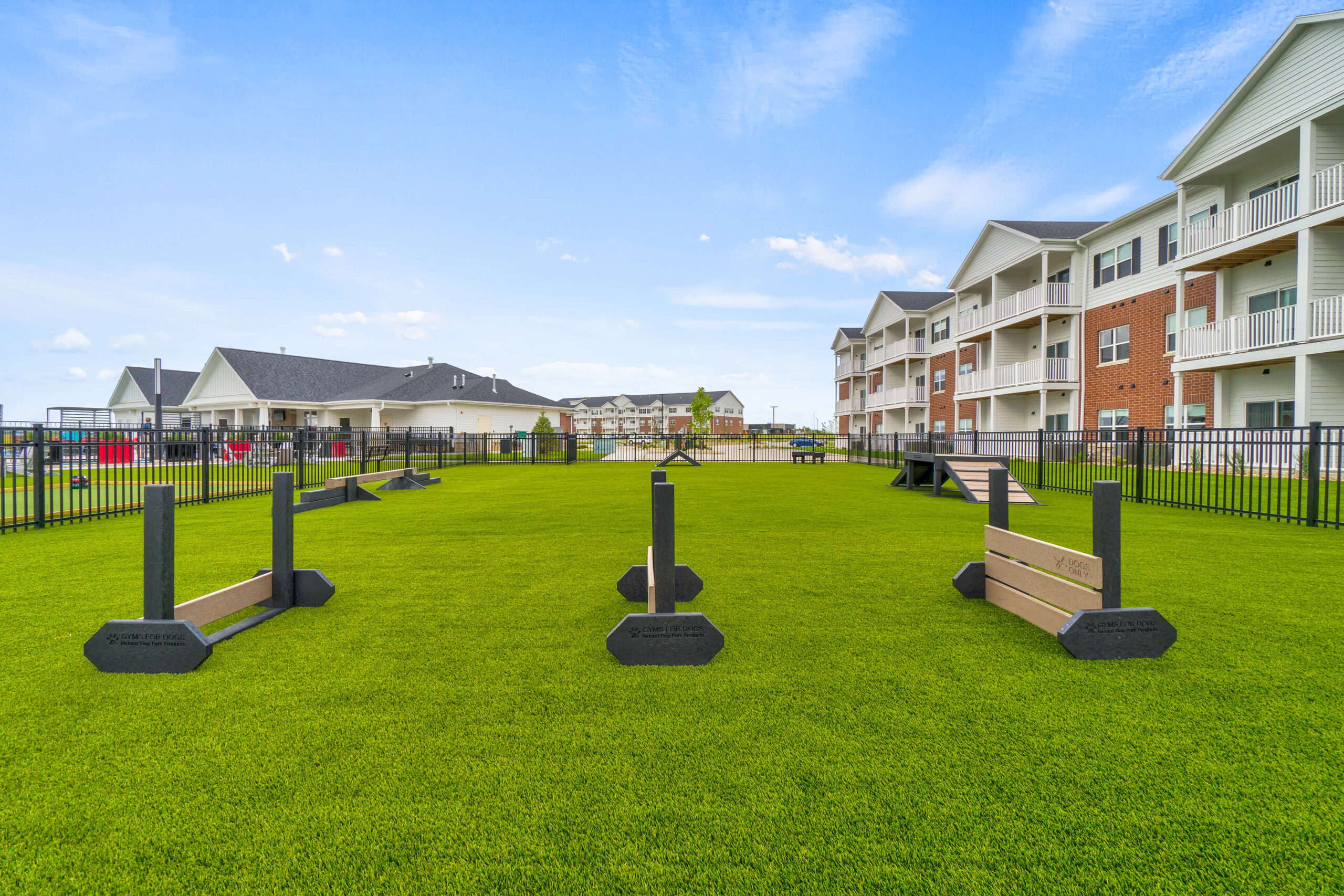Redhawk Multifamily – 965 Flats
